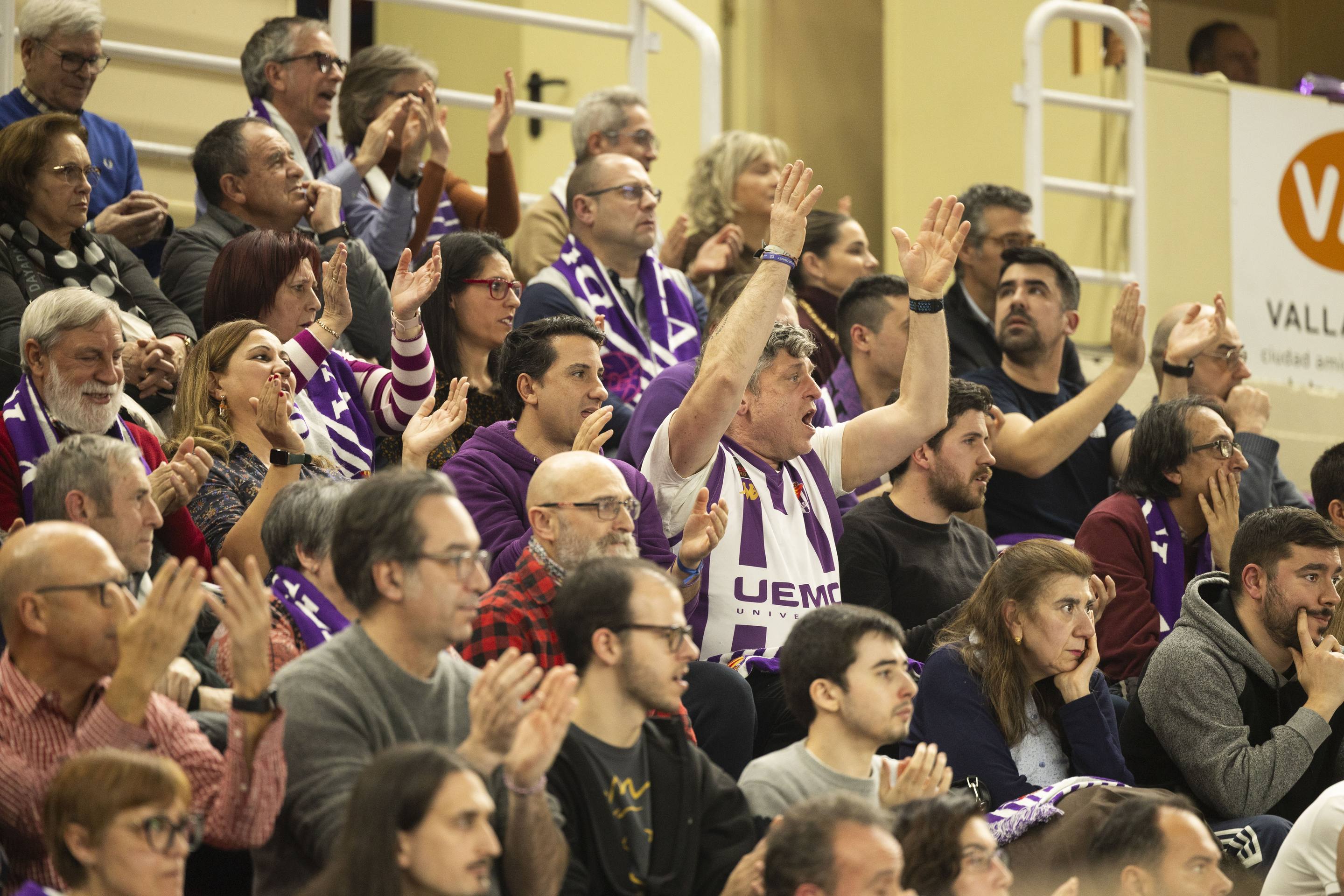 El RV Baloncesto se queda a segundos de la victoria ante Ourense