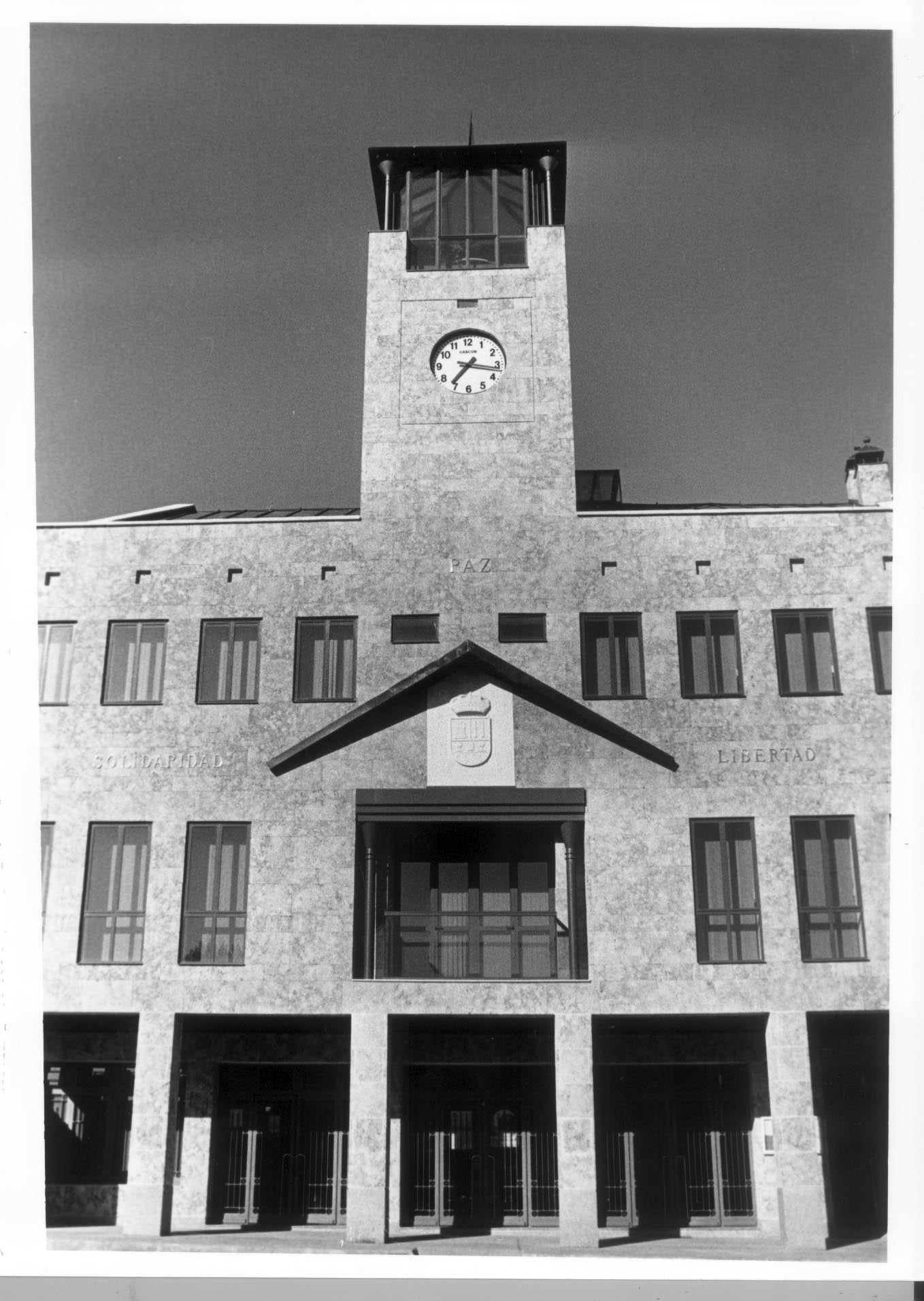 Ayuntamiento de La Cistérniga. Agosto de 1994.