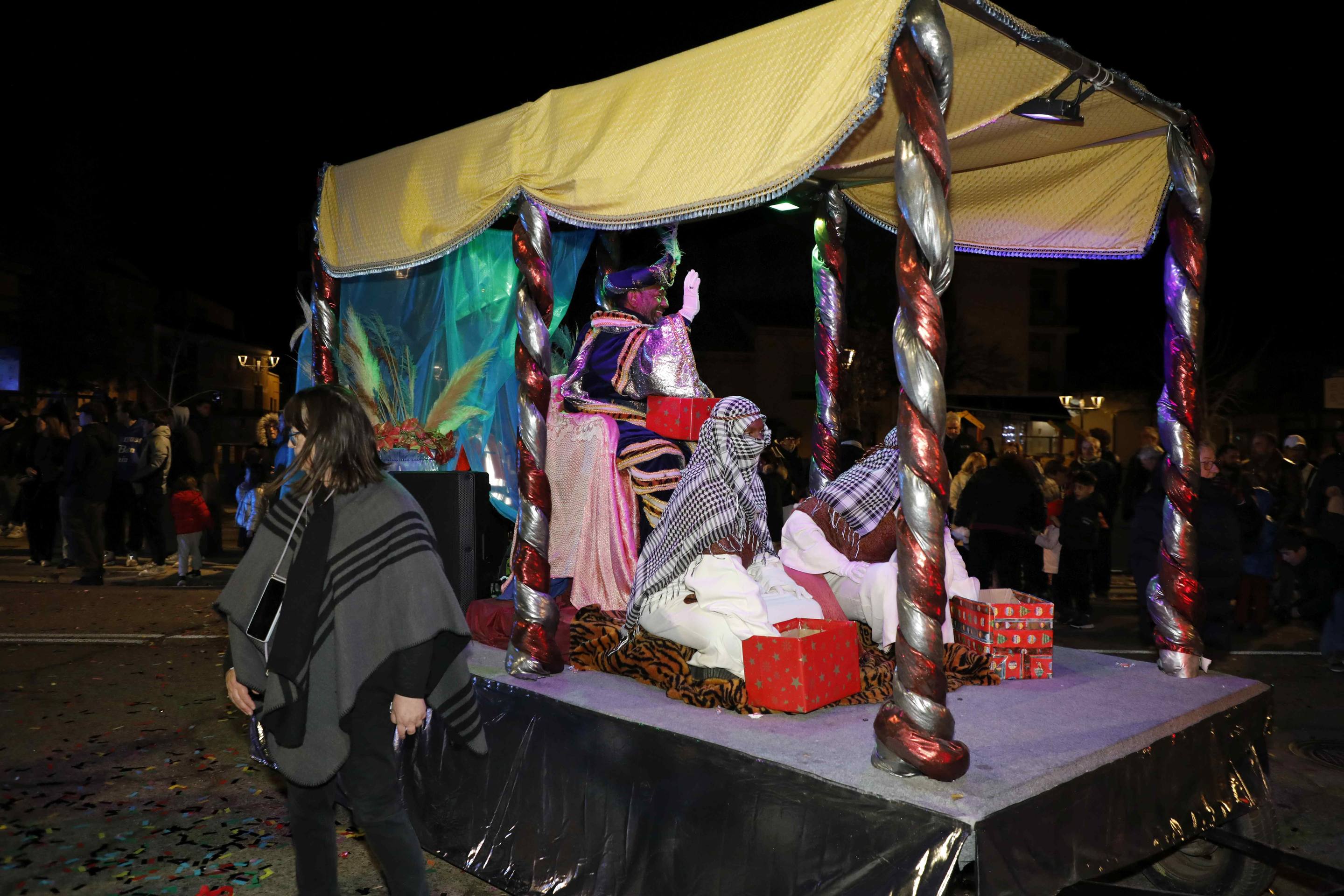 La cabalgata de Reyes de Peñafiel, en imágenes