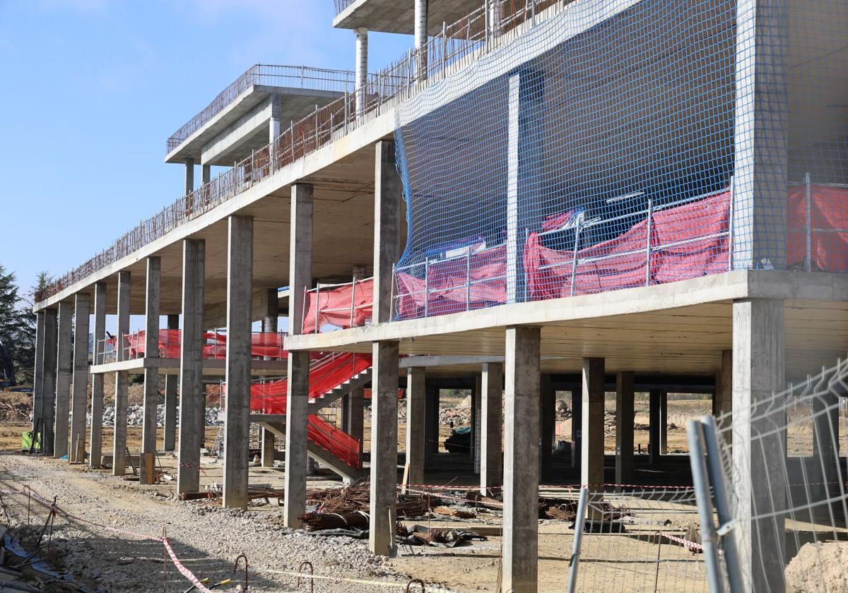 Obras del bloque técnico del nuevo hospital de Palencia.