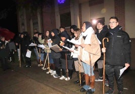 Los jóvenes de Torquemada, durante el canto de las redes.