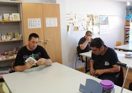 Alumnos del taller ocupacional de Tudela de Duero.