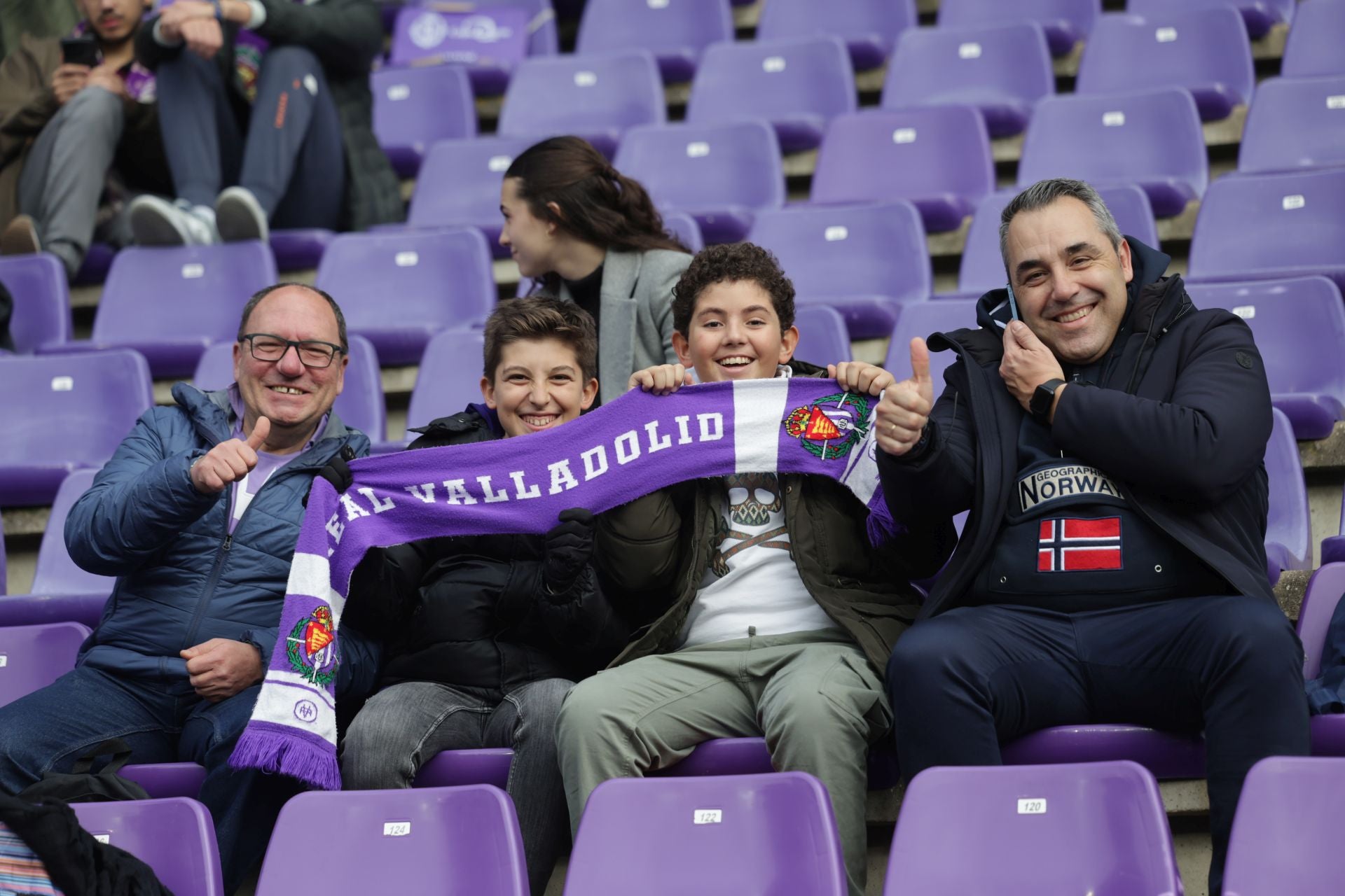 Búscate en la grada del Real Valladolid-Betis (1/2)