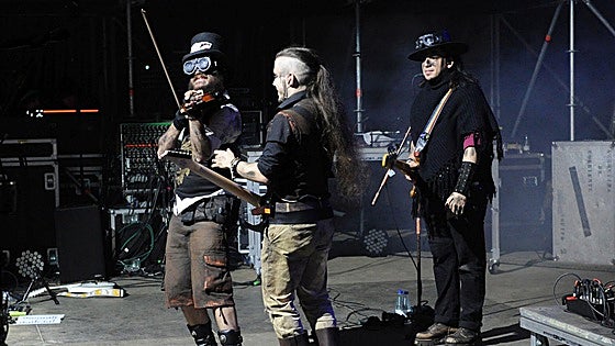 Concierto de Hijos del Tercer Acorde en Pingüinos