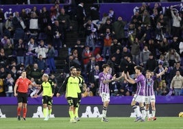 Torres, Juric y Mario Martín celebran el triunfo ante el Befis.