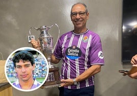 Fonseca, con la Copa de la Liga en una imagen actual. En detalle, en su etapa como jugador del Real Valladollid, en 1990.