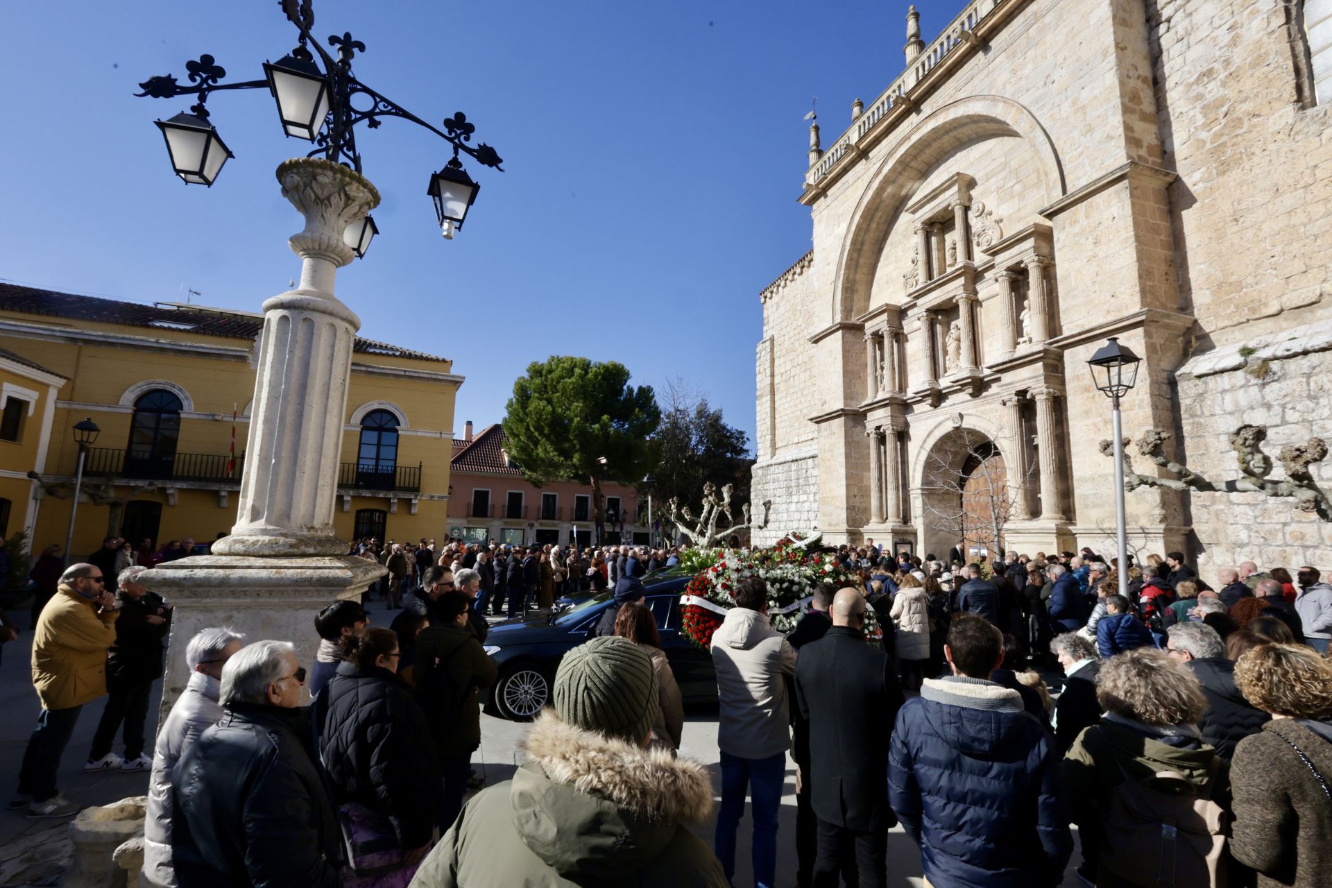 Funeral en Tudela de Duero por el bombero fallecido en acto de servicio en Fompedraza