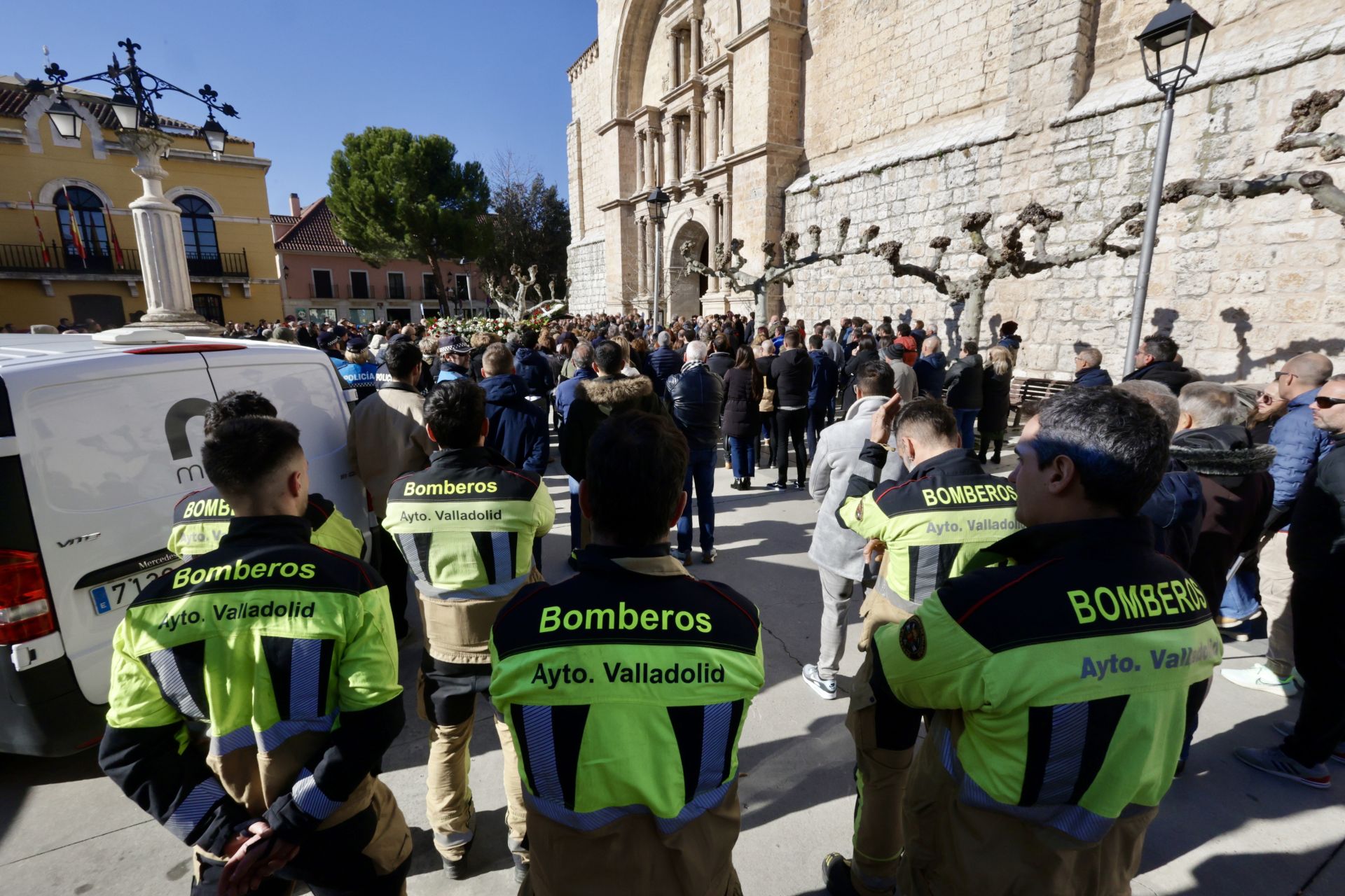 Funeral en Tudela de Duero por el bombero fallecido en acto de servicio en Fompedraza