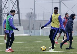 Juma, junto a Iván Sánchez, en el entrenamiento del pasado lunes en los Anexos.