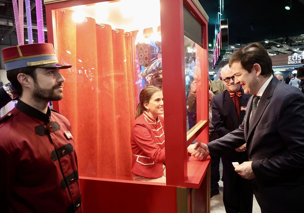 El presidente de la Junta de Castilla y León, Alfonso Fernández Mañueco, este viernes durante su visita a Fitur.