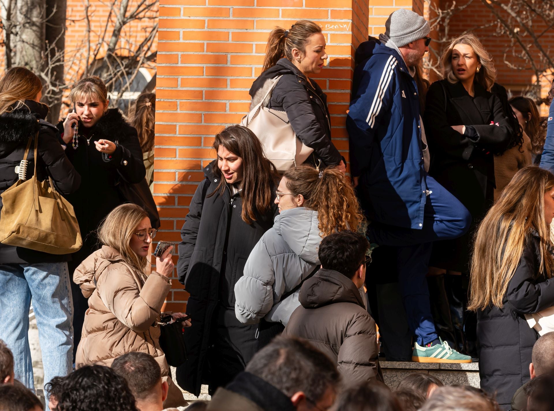 Los futuros médicos se examinan en busca de una plaza en la Sanidad pública