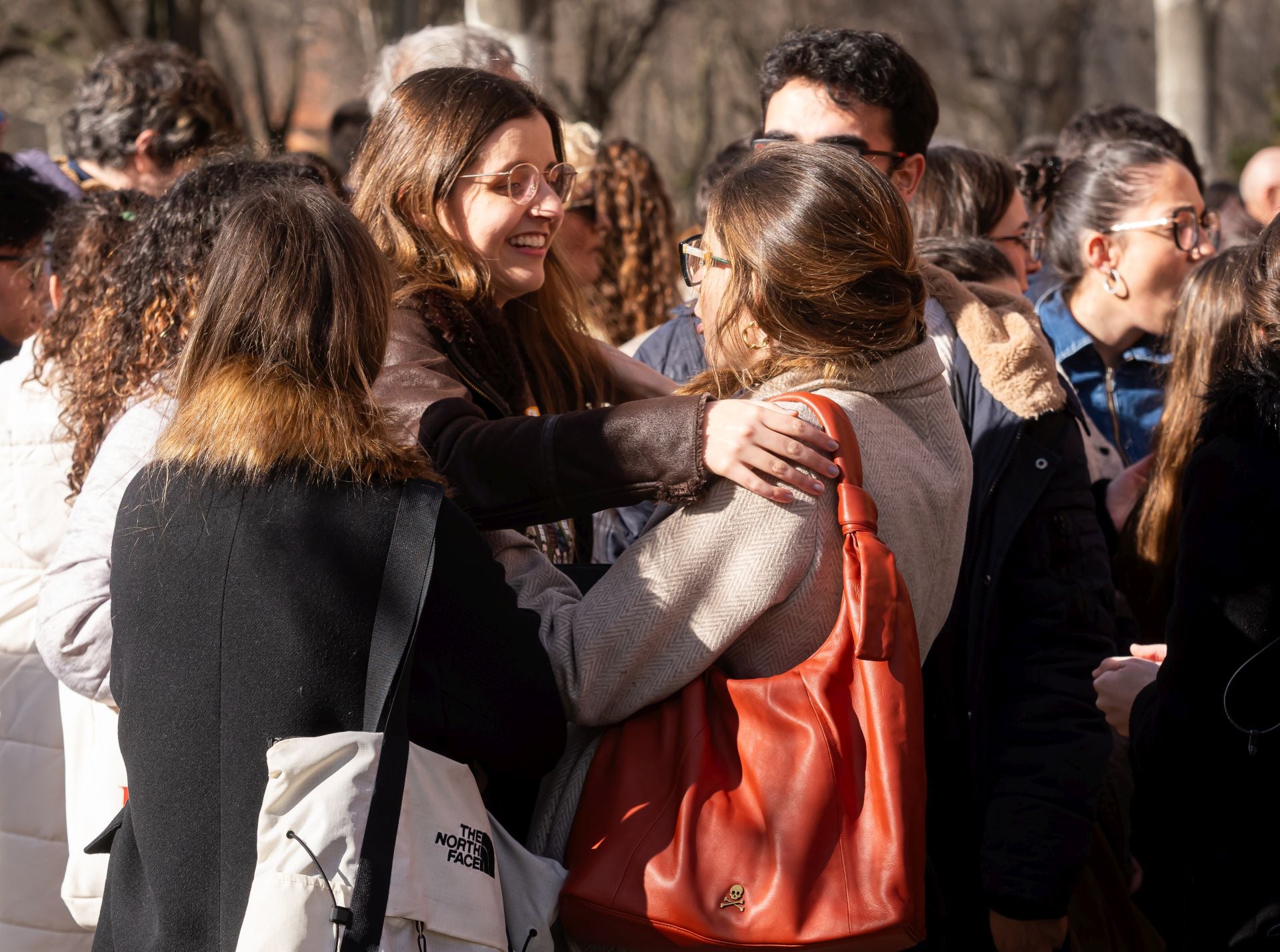 Los futuros médicos se examinan en busca de una plaza en la Sanidad pública