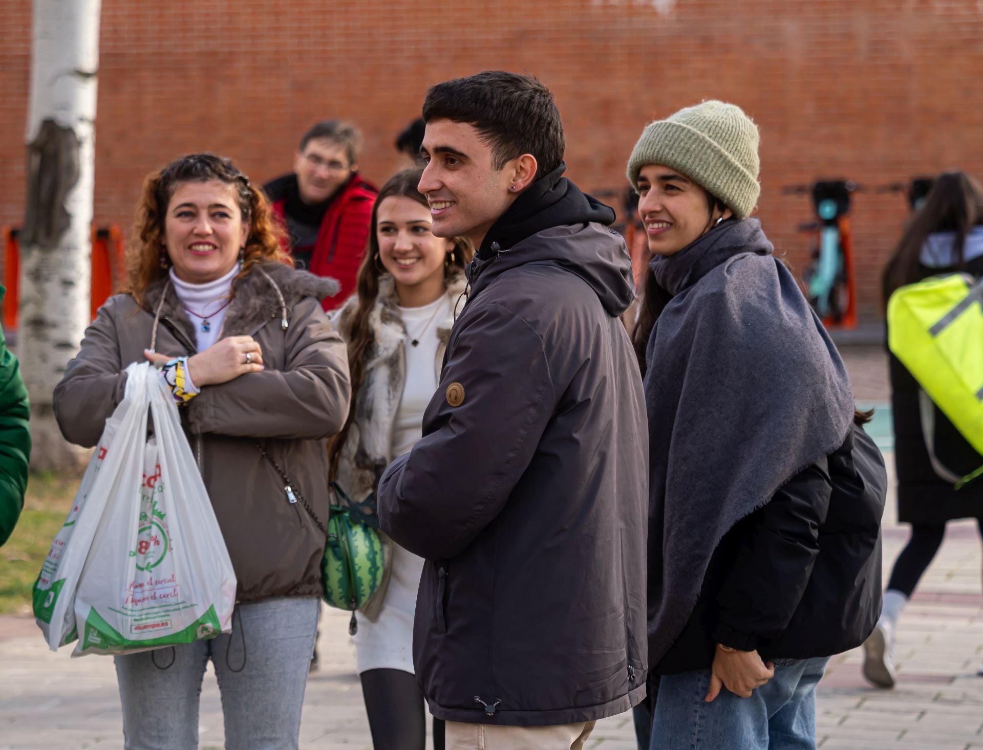 Los futuros médicos se examinan en busca de una plaza en la Sanidad pública