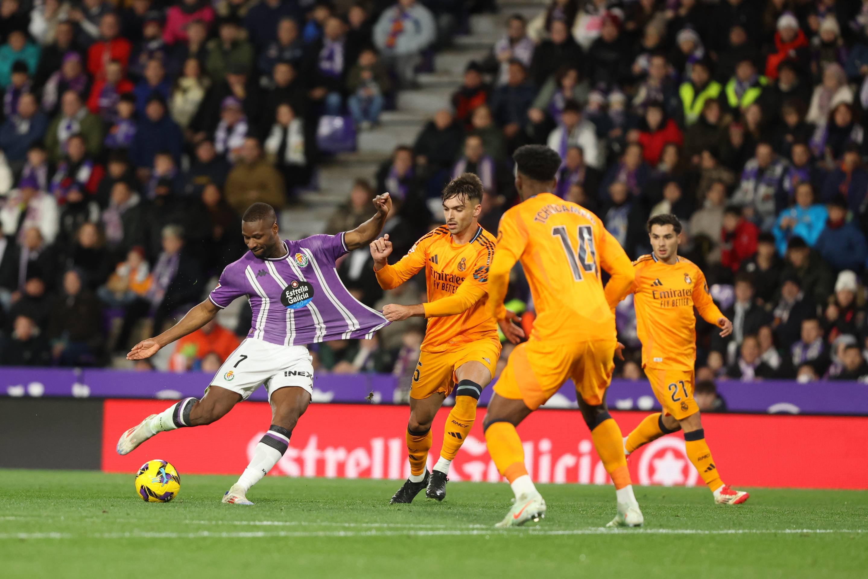 Búscate en la grada del Real Valladolid-Real Madrid (1/4)