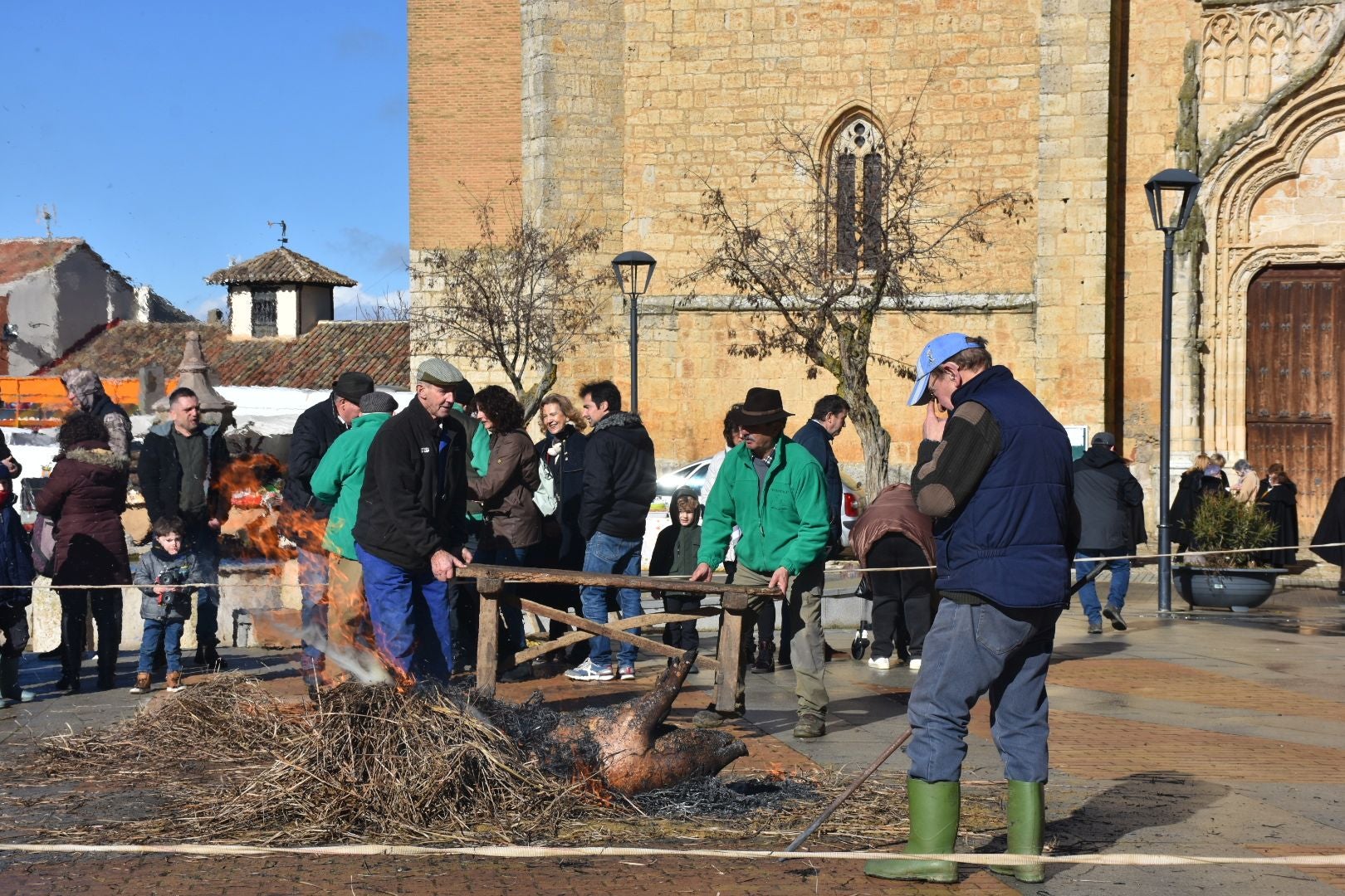 El invierno es motivo de fiesta en Becerril de Campos