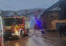 Actuación de los bomberos en Villar del Monte.