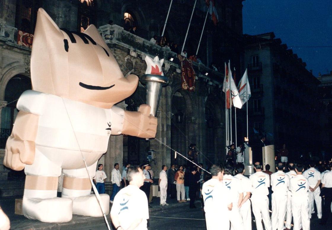 Imágenes del día que la llama olímpica iluminó Valladolid