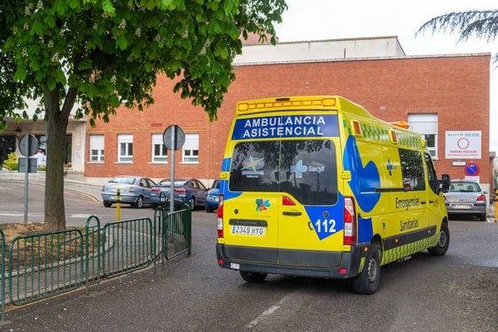 Una carretilla aplasta contra su camión a un transportista en la planta de Renault en Villamuriel