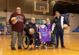 Joé María Bazán, Luis Miguel Sánchez, José Antonio y Roberto de Castro, fundadores y actualmente en el organigrama del club.