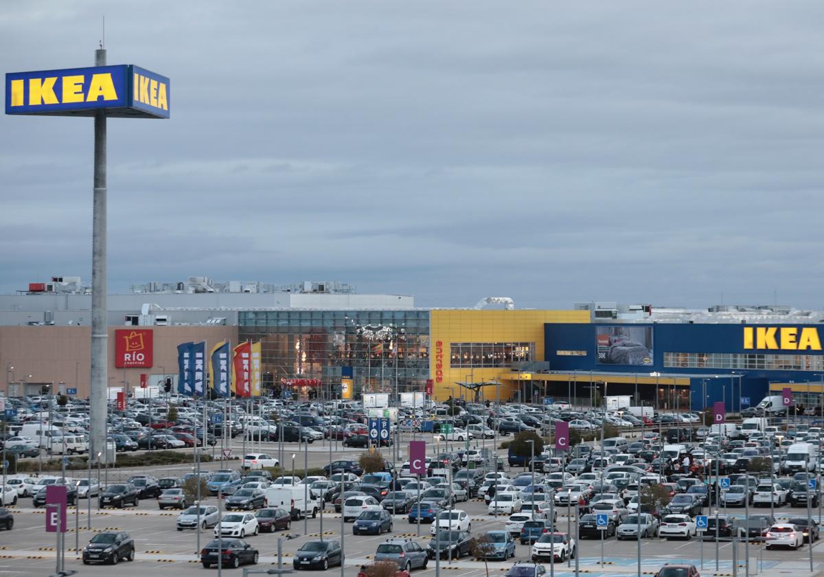 Ikea en el Centro Comercial Río Shopping.