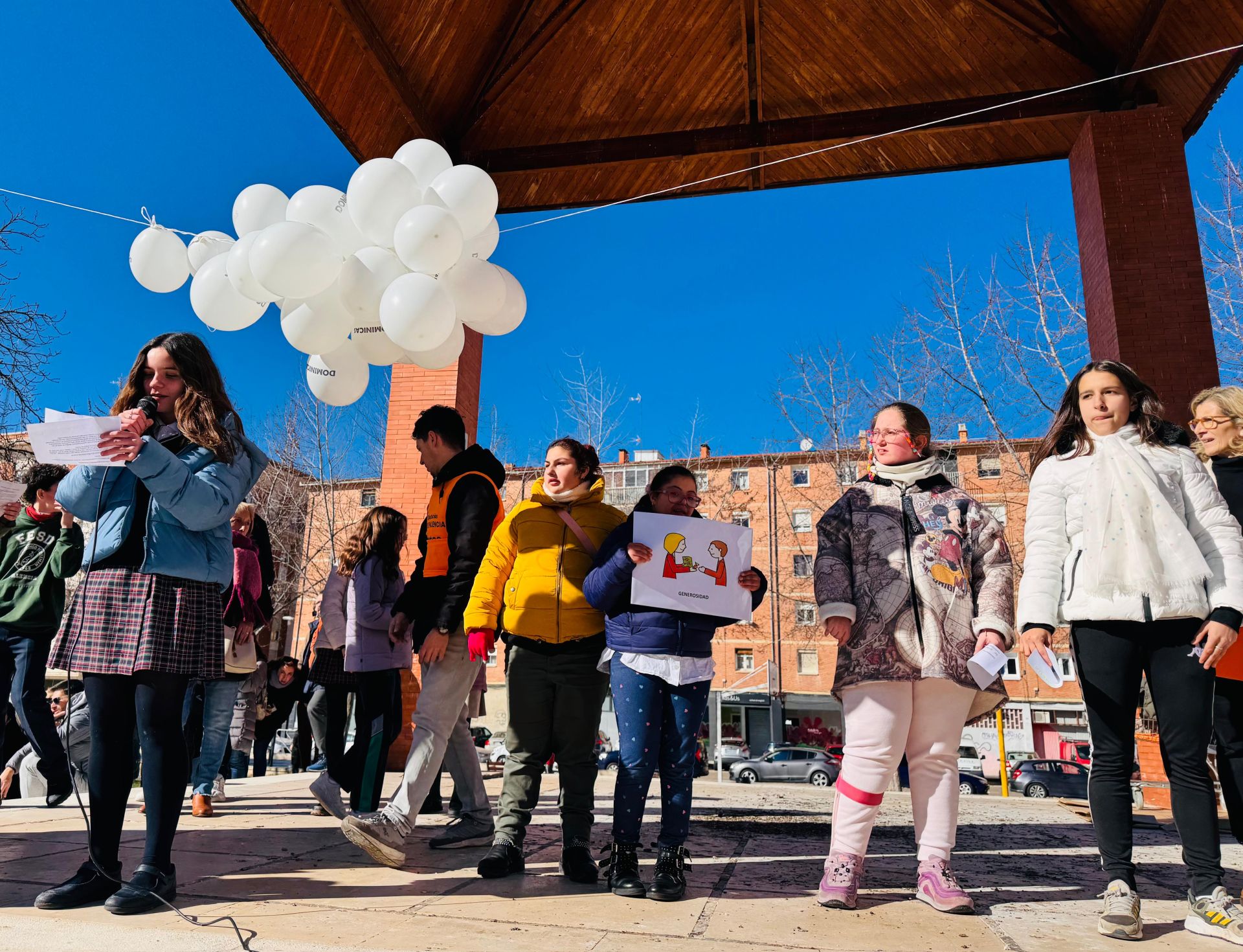 Los alumnos de Palencia claman por la paz