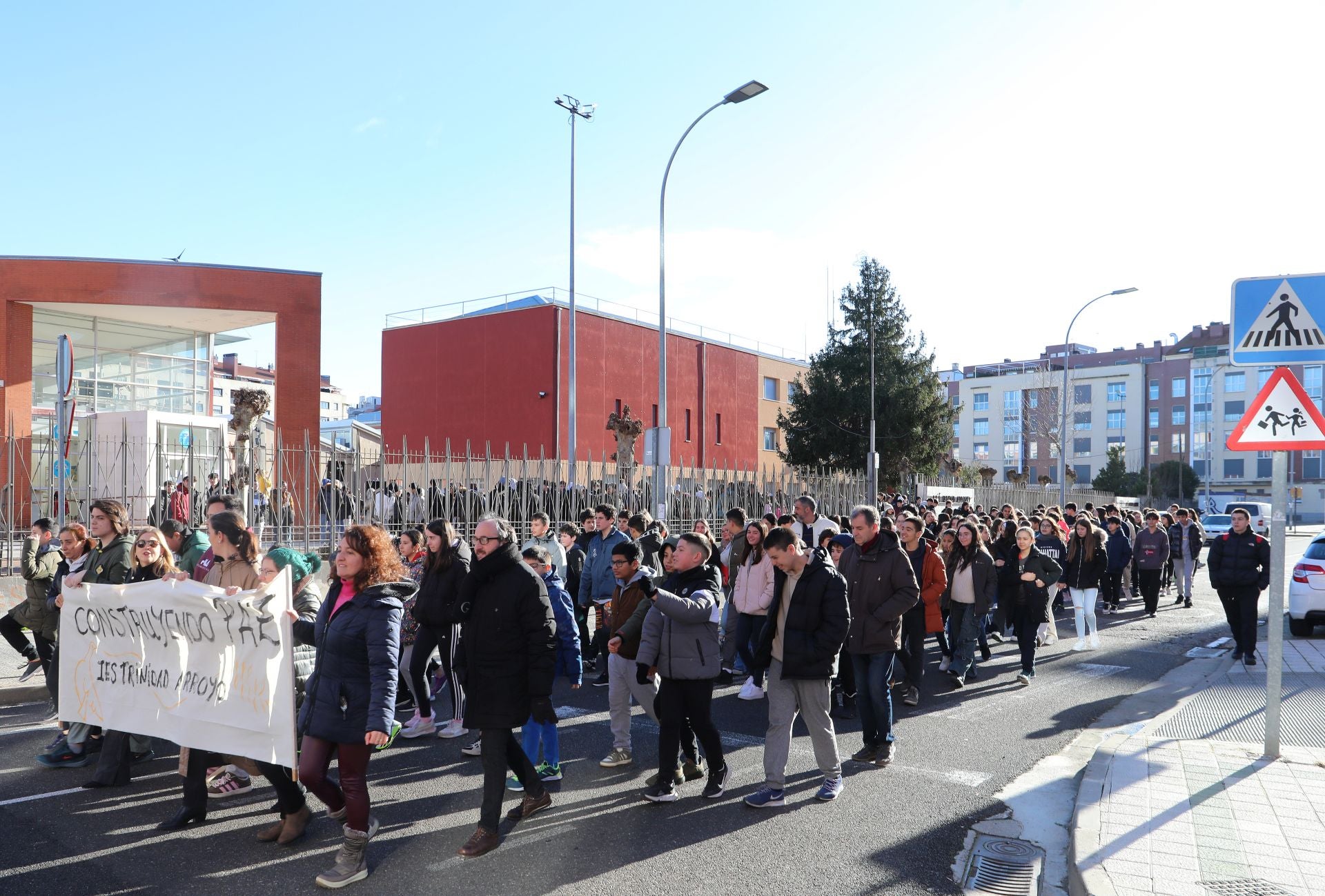 Los alumnos de Palencia claman por la paz