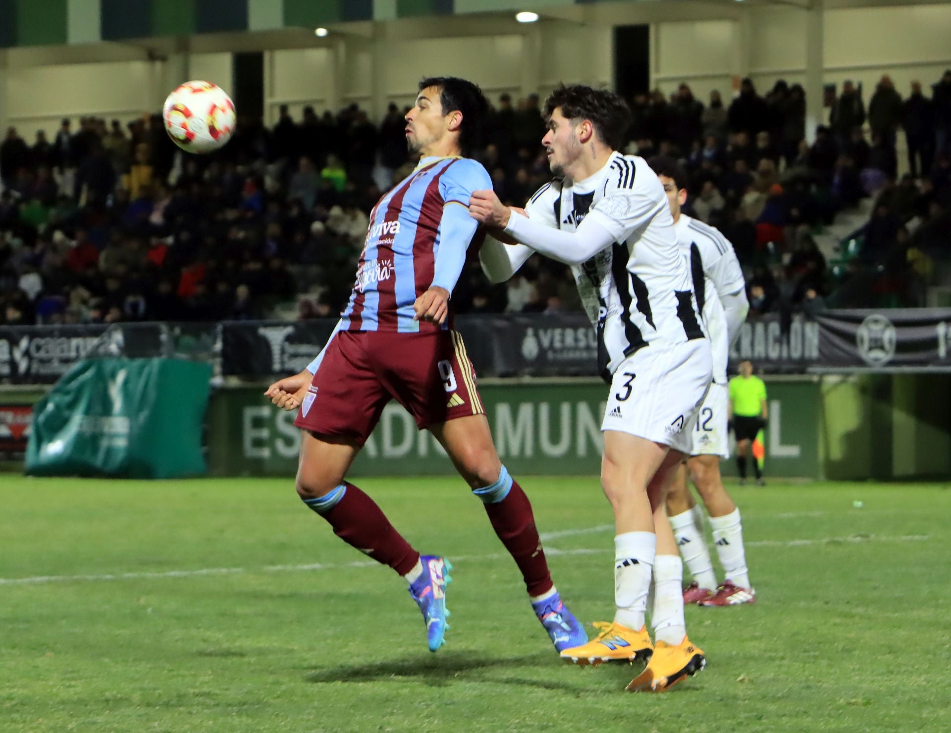 Fotos de la derrota de la Segoviana ante el Tarazona