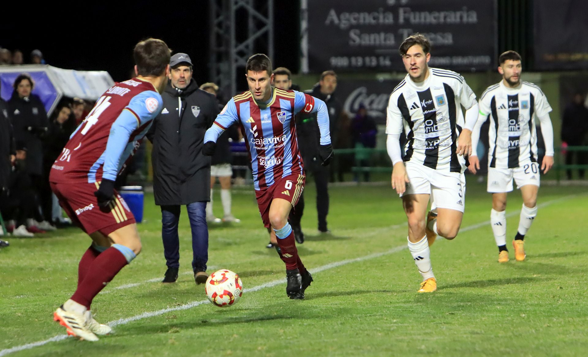 Fotos de la derrota de la Segoviana ante el Tarazona