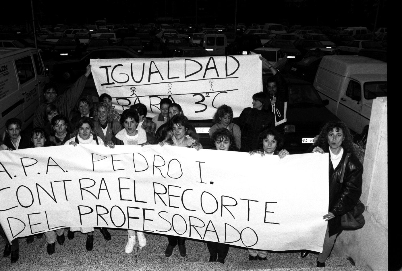 Manifestación de los padres de alumnos del colegio Público Comarcal Pedro I. 17 de noviembre de 1995.