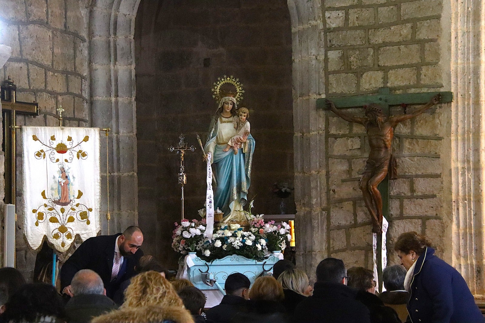 La lluvia no puede en Tordehumos con la Virgen de las Candelas