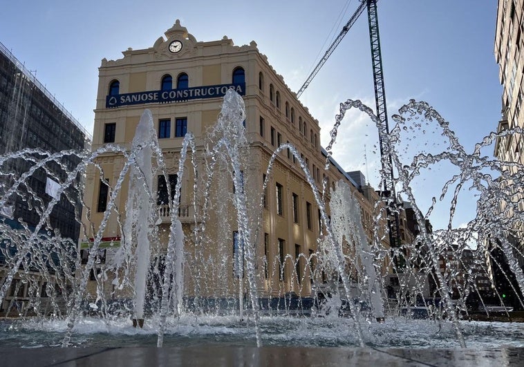 El antiguo edificio de Hacienda de la Plaza de Madrid