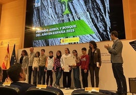 Entrega del premio a 'El Bosque Encantado' de Valoria del Alcor.