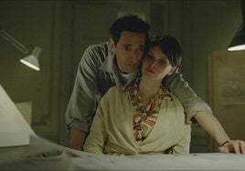 Adrien Brody y Felicity Jones, en 'The Brutalist'.