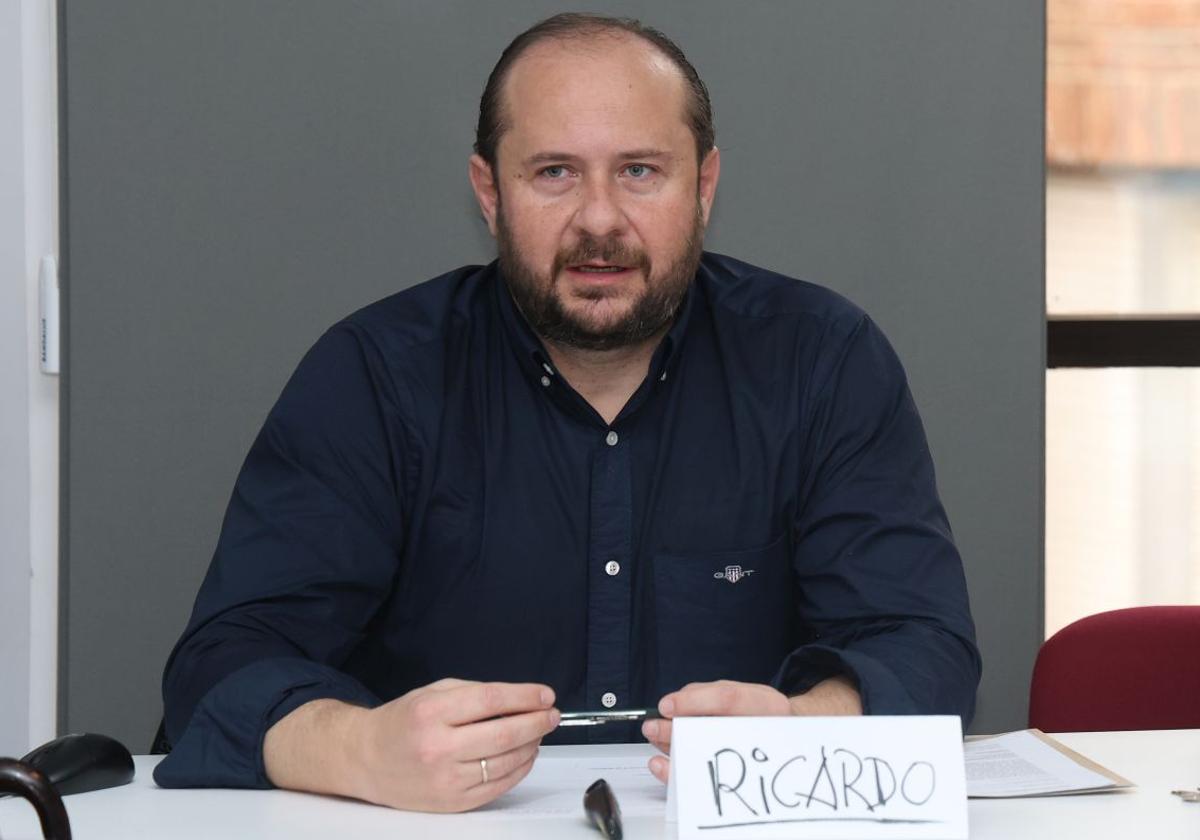 El arquitecto Ricardo Carracedo, durante los Encuentros con el Arte de la Biblioteca de Palencia.