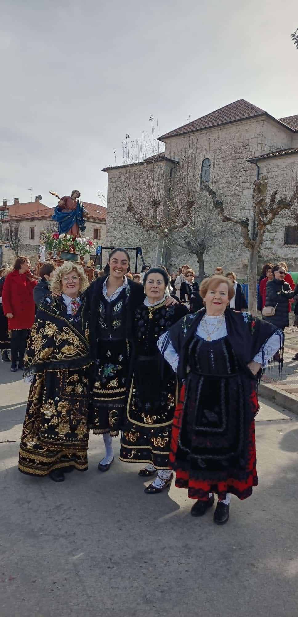 La localidad de Pedrajas de San Esteban celebra Santa Águeda