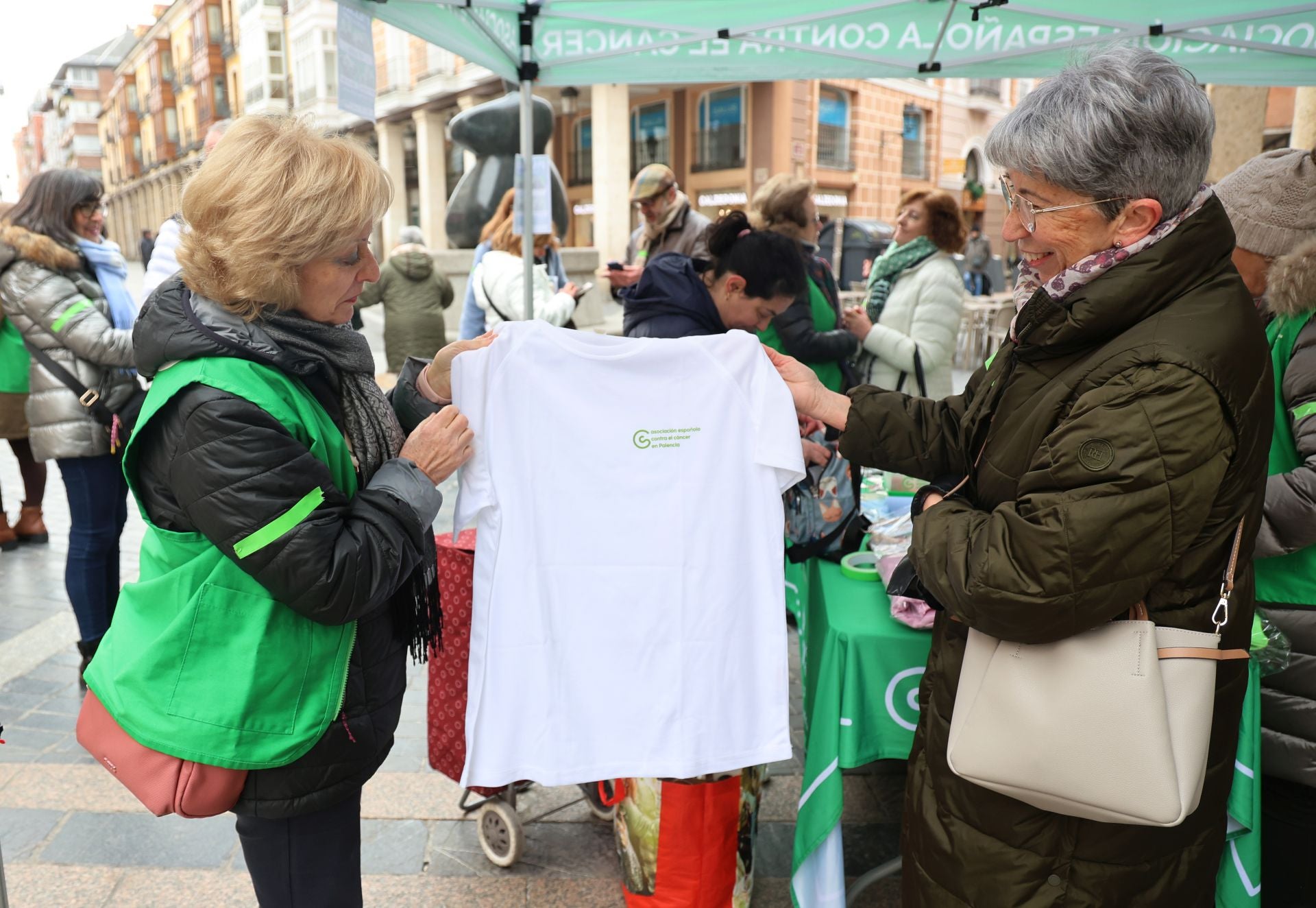 La Asociación Contra el Cáncer se viste de gala