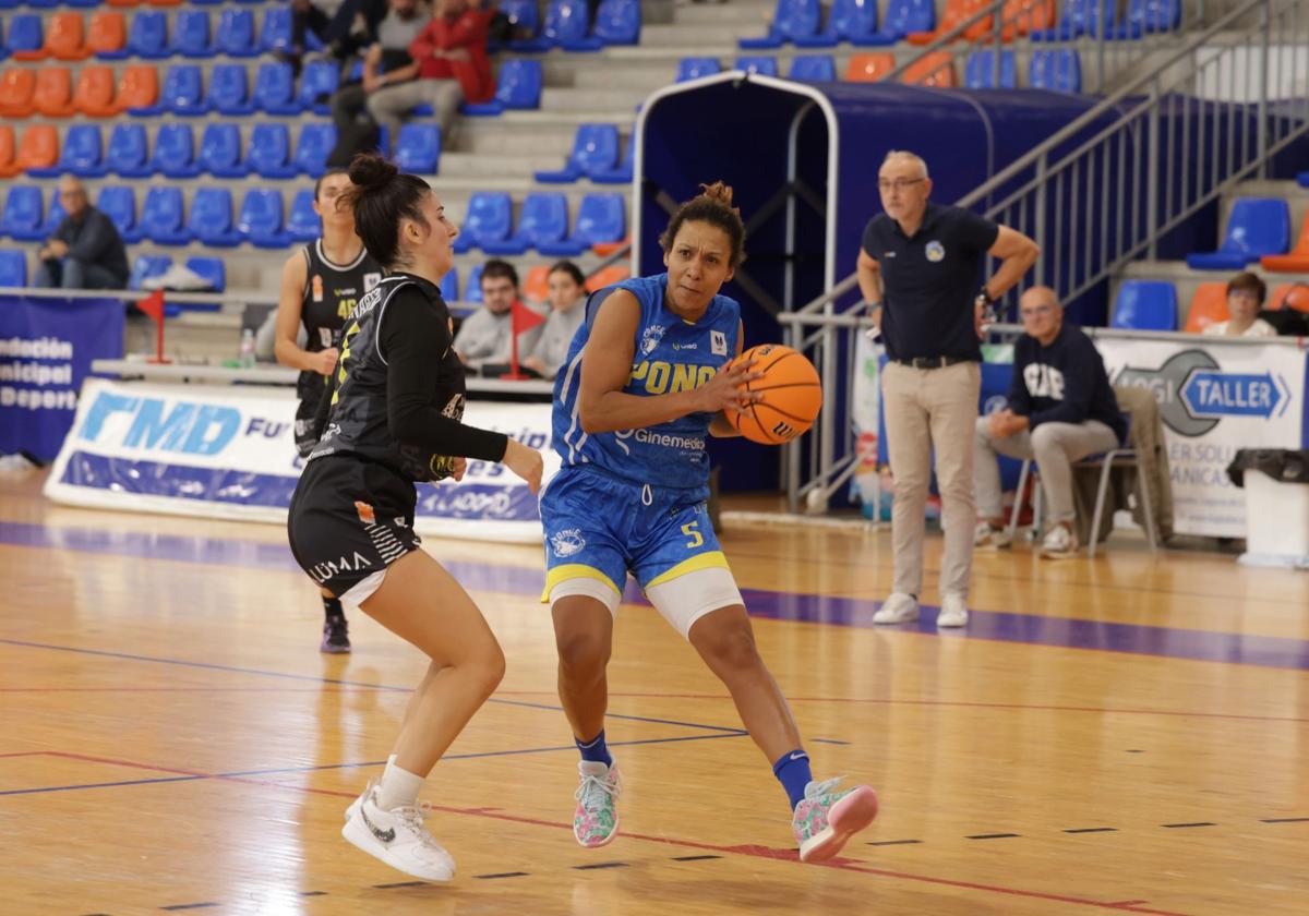 Un tiro desde media pista de Yohanna Morton a lo Llul da el triunfo a Ponce en Cortegada