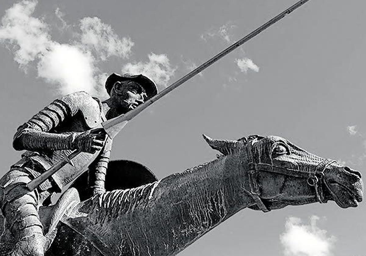 Estatua de Don Quijote en Alcázar de San Juan, Castilla-La Mancha