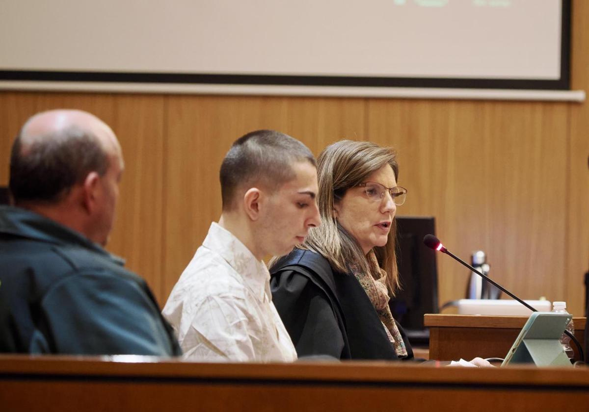 El acusado, Amador P. A. K, durante la segunda sesión del juicio en la Audiencia Provincial.