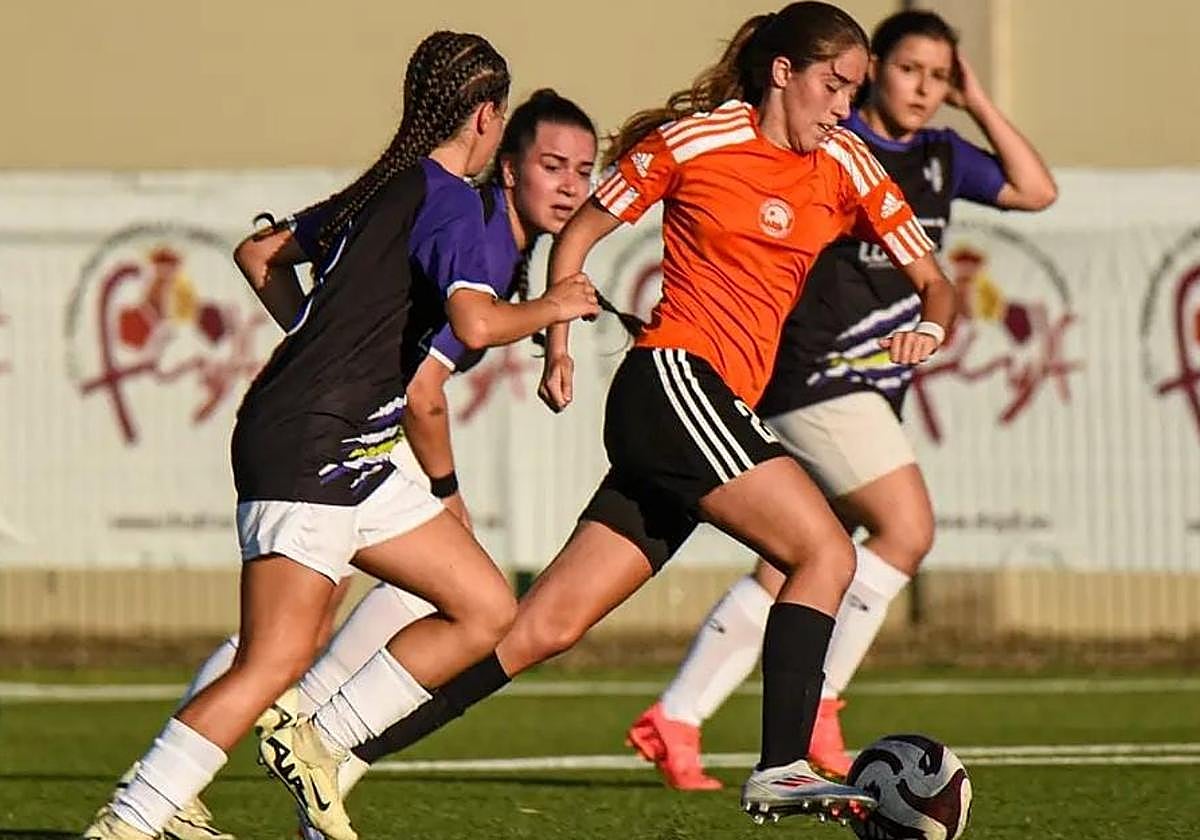 Clara Martín, en un partido de la pasada temporada con el CD Parquesol.