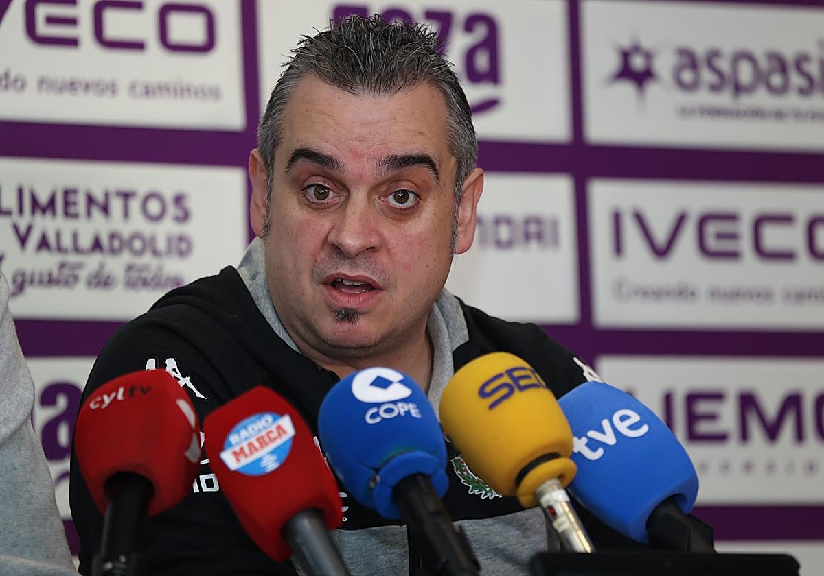 Iñaki Martín, en rueda de prensa.