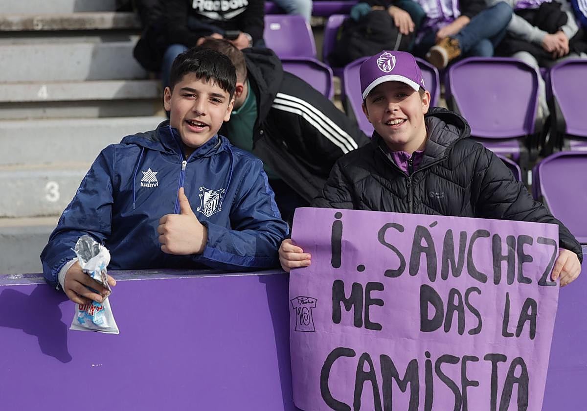 Búscate en la grada del Real Valladolid-Sevilla 2 de 2