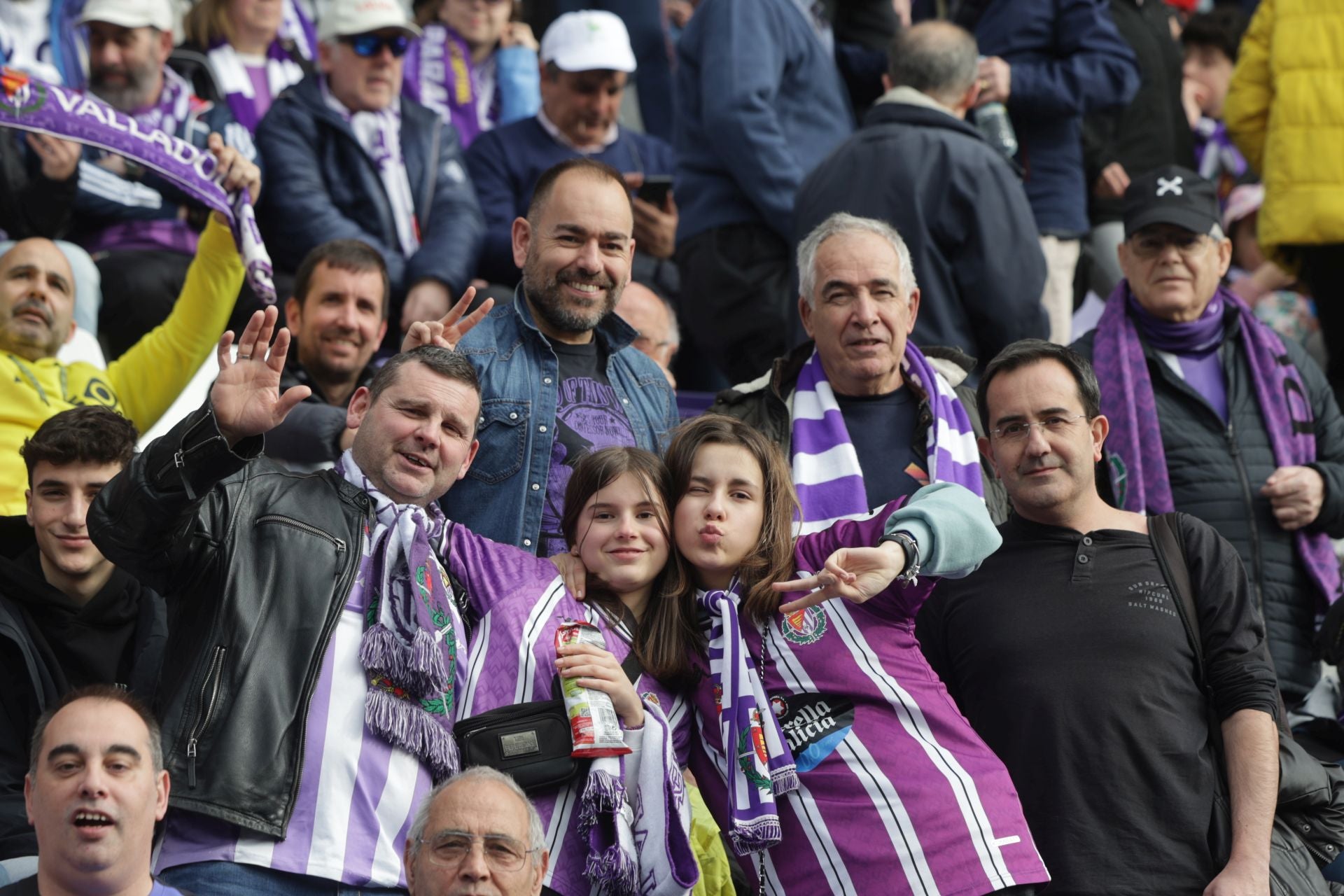 Búscate en la grada del Real Valladolid-Sevilla 2 de 2
