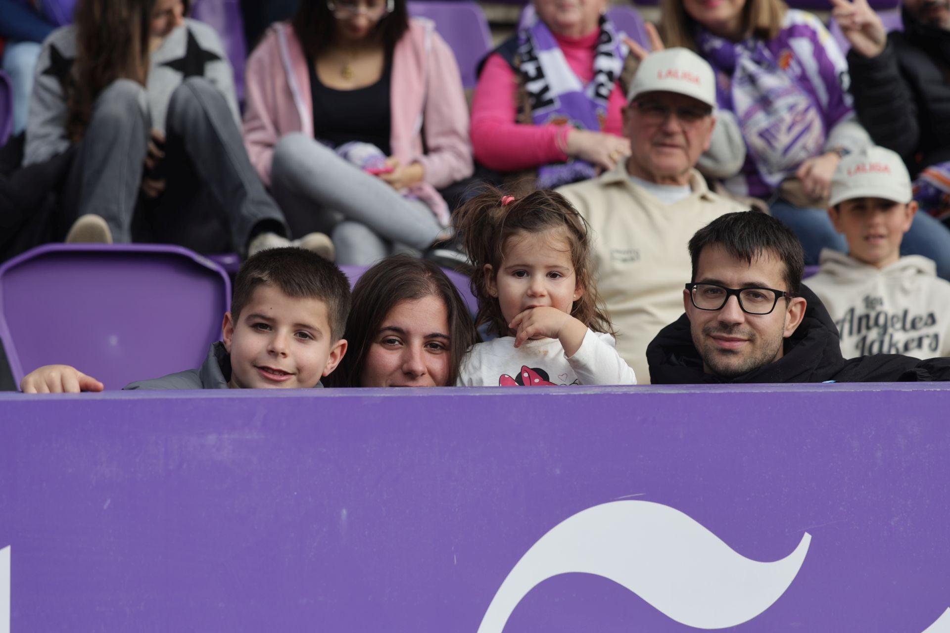 Búscate en la grada del Real Valladolid-Sevilla 2 de 2
