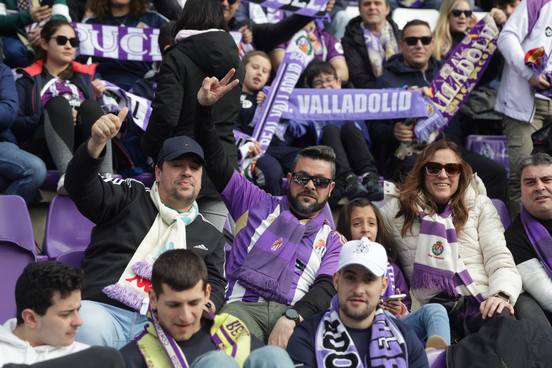 Búscate en la grada del Real Valladolid-Sevilla 2 de 2