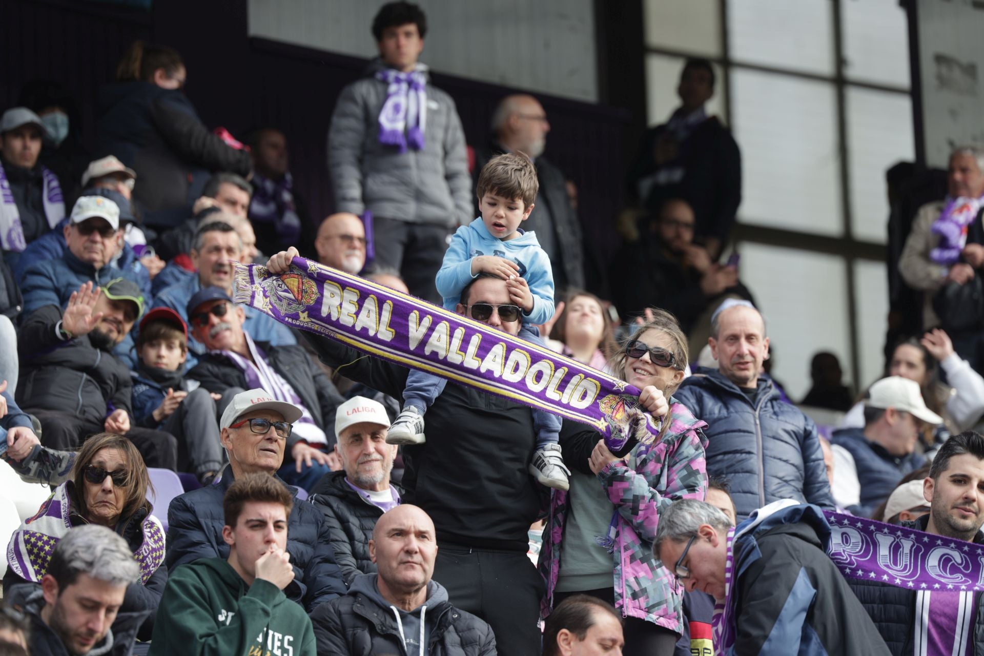 Búscate en la grada del Real Valladolid-Sevilla 2 de 2