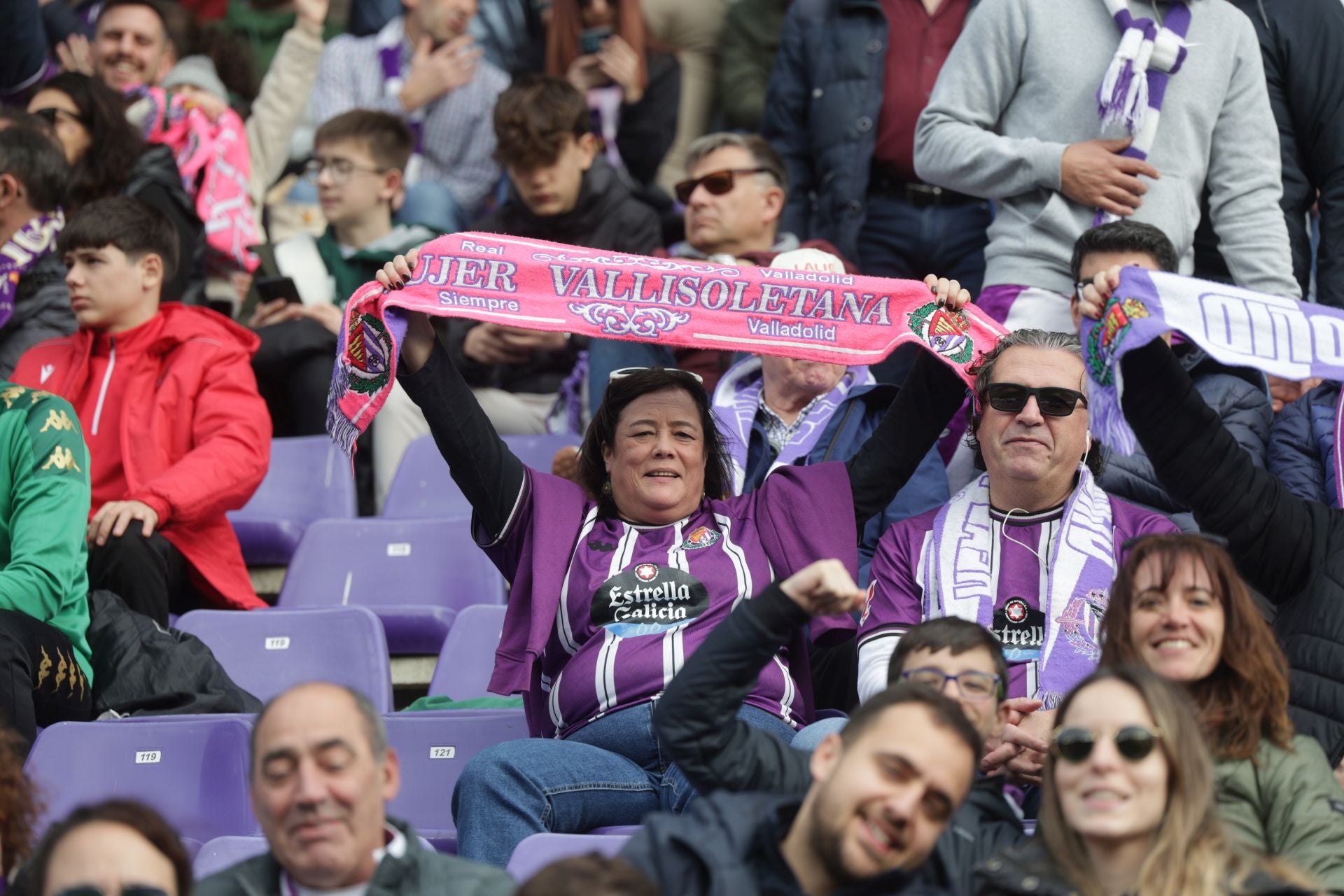 Búscate en la grada del Real Valladolid-Sevilla 2 de 2