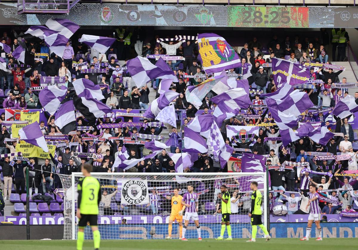 Grada de animación del estadio José Zorrilla.