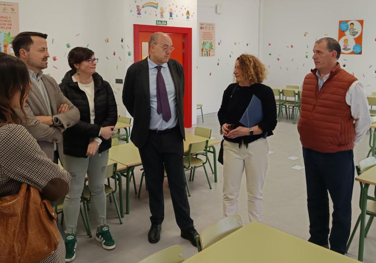Un momento de la visita del director general de Centros e Infraestructuras.