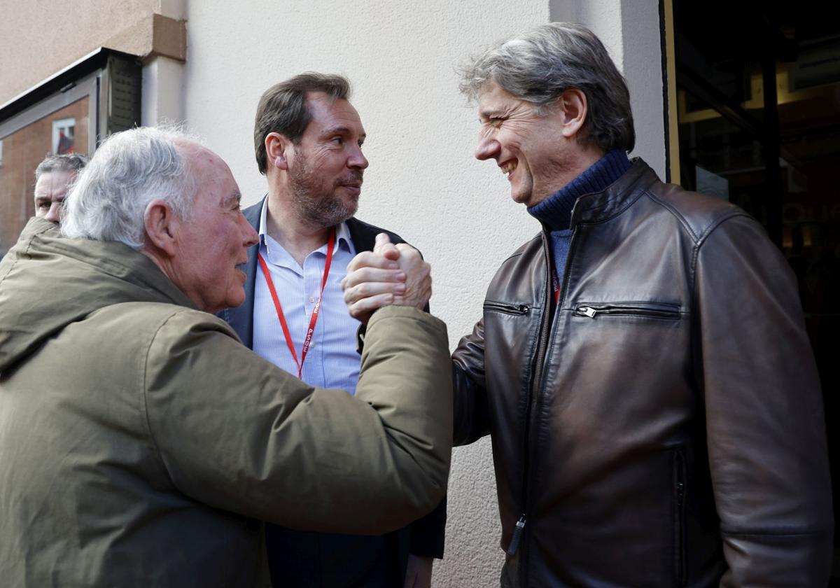Martínez se estrena al frente del PSOE exigiendo a Sánchez «soluciones» para los «territorios olvidados»